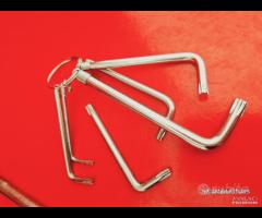 KIT ATTREZZI BMW R1200RT 2006