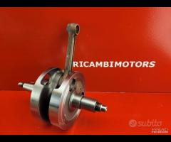 RICAMBI MOTORE PIASTRA YAMAHA XT400 XT 400 - 16