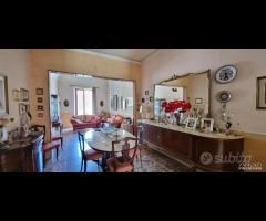 Casa singola con terrazza e cortile a Linguaglossa