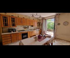 Casa singola con terrazza e cortile a Linguaglossa - 11