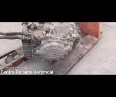 ricambi Hyundai Tucson 2.0 Crdi automatica 4x4 - 15