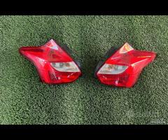 Ford Focus 2013 Stop Completi