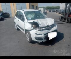fiat panda 2014 900 twinair 312a2000 per ricambi