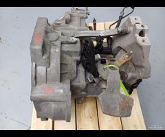 CAMBIO MANUALE 5 MARCE LUB 1.6 D CAY AUDI A3 2012