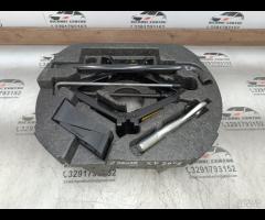 KIT EMERGENZA ATTREZZI SOLLEVATORE RUOTA JAGUAR XF - 13