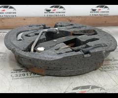 KIT EMERGENZA ATTREZZI SOLLEVATORE RUOTA AUDI A3 1 - 20