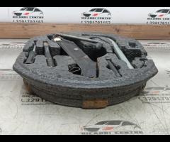 KIT EMERGENZA ATTREZZI SOLLEVATORE RUOTA AUDI A3 1 - 21