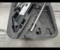 KIT EMERGENZA ATTREZZI SOLLEVATORE RUOTA MINI R55 - 12