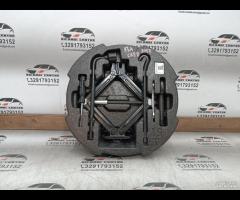 KIT EMERGENZA ATTREZZI SOLLEVATORE RUOTA KIA CEED