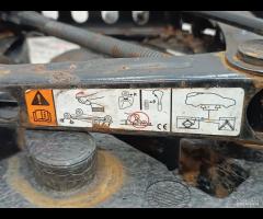 KIT EMERGENZA ATTREZZI SOLLEVATORE RUOTA FORD FOCU - 20