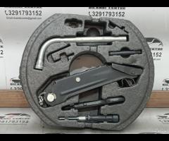KIT EMERGENZA ATTREZZI SOLLEVATORE RUOTA AUDI A3 1
