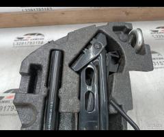 KIT EMERGENZA ATTREZZI SOLLEVATORE RUOTA OPEL CORS - 10