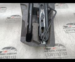 KIT EMERGENZA ATTREZZI SOLLEVATORE RUOTA OPEL CORS - 11