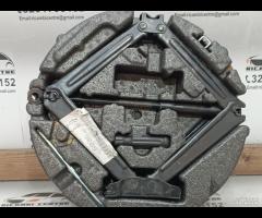 KIT EMERGENZA ATTREZZI SOLLEVATORE RUOTA OPEL ASTR - 6