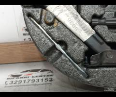 KIT EMERGENZA ATTREZZI SOLLEVATORE RUOTA OPEL ASTR - 8