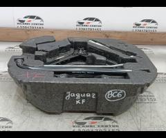 KIT EMERGENZA ATTREZZI SOLLEVATORE RUOTA JAGUAR XF - 10