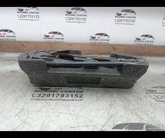 KIT EMERGENZA ATTREZZI SOLLEVATORE RUOTA TOYOTA AY - 10