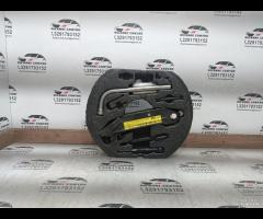 KIT EMERGENZA ATTREZZI SOLLEVATORE RUOTA AUDI A3 1