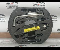 KIT EMERGENZA ATTREZZI SOLLEVATORE RUOTA AUDI A3 1