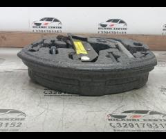 KIT EMERGENZA ATTREZZI SOLLEVATORE RUOTA AUDI A3 1 - 12