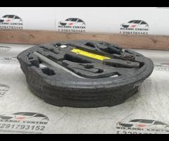 KIT EMERGENZA ATTREZZI SOLLEVATORE RUOTA AUDI A3 1 - 14