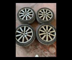 Ricambi Toyota Avensis cerchi e gomme