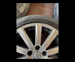Ricambi Toyota Avensis cerchi e gomme