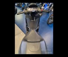Piaggio beverly 300 - finanziabile - 8