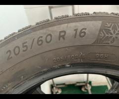 205 60 R16 96H 2 GOMME MICHELIN INVERNALI 2 - 8