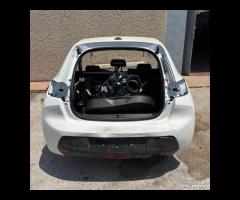 Peugeot 208 2024 Scocca per tagliate
