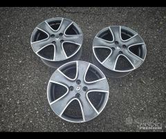 3 Cerchi In Lega Da 16" Per Renault Clio 2015