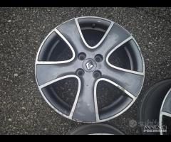 3 Cerchi In Lega Da 16" Per Renault Clio 2015