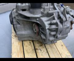 CAMBIO SEMI AUTOMATICO 6M NJJ 2.0 D 125Kw 170CV AU - 17