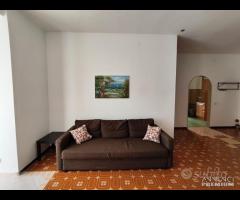 Appartamento con posto auto centro e mare