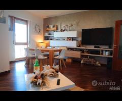 Appartamento Piazza Trieste Adelfia Arredato 143mq