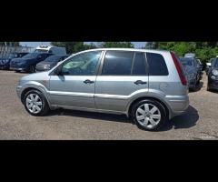 Ford Fusion 1.4 TDCi 5p. Collection