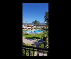 Furnari, Complesso Il Portico, trivani con piscina
