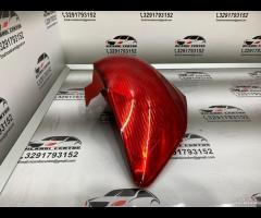 FARO FANALE STOP POSTERIORE SINISTRA KIA VENGA 3 2 - 17