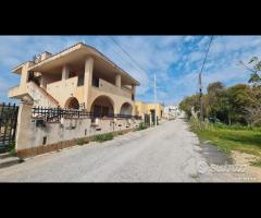 Triscina, villa indipendente con veranda vista mar