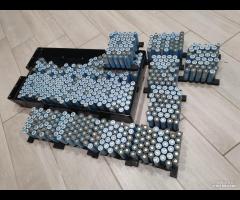 50 BATTERIE 18650 LITIO LG IN STOCK 2900-3000 mah
