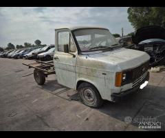 Ford Transit 1980 MK2 Demolito - Per Ricambi