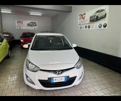 Hyundai i20 1.4 CRDi 5p. Tagliandata 12