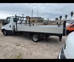 IVECO DAILY 35C16 E6D cassone e gru