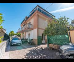 MONDELLO porz.Villa in residence rif.96/25
