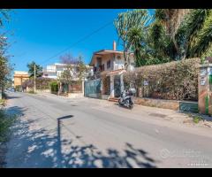 MONDELLO porz.Villa in residence rif.96/25