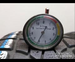 2 gomme 215 60 17 dunlop a8148