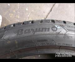 2 gomme 225 40 18 barum a4542