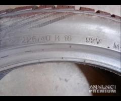 2 gomme 225 40 18 vredestein a2525 - 7