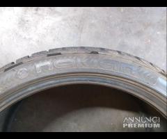 2 gomme 235 35 19 nokian inv a4996