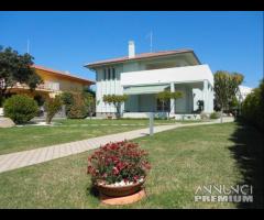 Carbonia - Prestigiosa Villa Centro mq. 433
